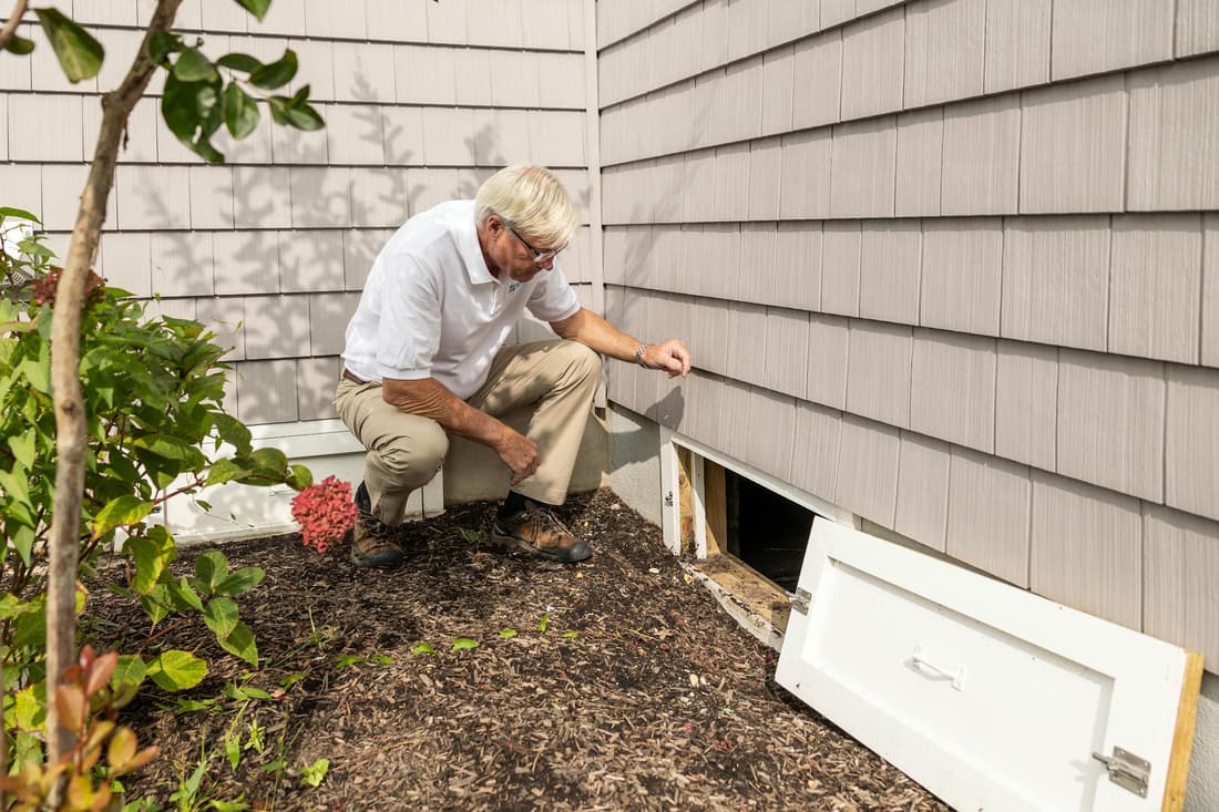 Real septic system inspection of a Texas home — Godley TX real estate inspection in a crawl space